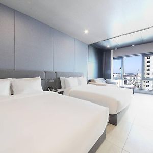 Family King Suite