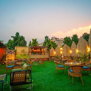 Treebo New Rockwell Vivek Vihar